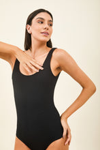 Carregar imagem no visualizador da galeria, Image 04: Uv Line One-Piece Maio Swim Textura Preto Upf50+