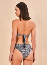 Carregar imagem no visualizador da galeria, Model Back: Uv Line Set Set Bandeau Asas Upf50+