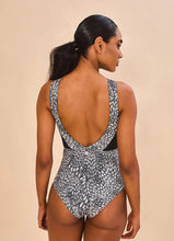Carregar imagem no visualizador da galeria, Image 02: Uv Line One-Piece Swimsuit Verena Asas Upf50+