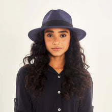 Carregar imagem no visualizador da galeria, Model Front: Uv Line Panama Hat Hat Shanghai Imp Uni Navy Blue Upf50+