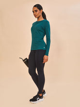 Carregar imagem no visualizador da galeria, Image 02: Uv Line Rash Guard Longsleeve Fem New Fit Petroleo Upf50+