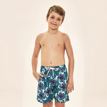 Carregar imagem no visualizador da galeria, Model Front: Uv Line Boy's Swimwear Shorts Aqua Hibiscus Kids Upf50+