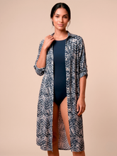 Carregar imagem no visualizador da galeria, Gallery: Uv Line Shirtdress Midi Chemise Tie Dye Blue Upf50+
