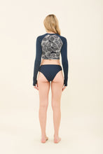 Carregar imagem no visualizador da galeria, Model Back: Uv Line Set Set Dalia Marinho Upf50+