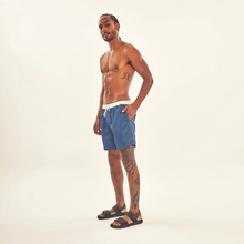 Carregar imagem no visualizador da galeria, Image 02: Uv Line Short For Men / Bermuda Shorts Boxer Aco Off White Upf50+