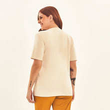 Carregar imagem no visualizador da galeria, Model Back: Uv Line Fitness Top T-Shirt Solar Off White Upf50+
