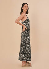 Carregar imagem no visualizador da galeria, Image 02: Uv Line Maxi Dresses High-Neck Dress Asas Upf50+
