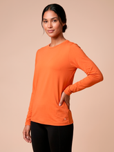 Carregar imagem no visualizador da galeria, Gallery: Uv Line Rash Guard Longsleeve Uvpro Fem Pitanga Upf50+
