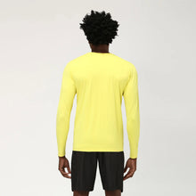 Carregar imagem no visualizador da galeria, Model Back: Uv Line Rash Guard Longsleeve Uvpro Masc Yellow Upf50+
