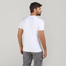 Carregar imagem no visualizador da galeria, Model Back: Uv Line Fitness Top Sport Fit Mas Branco Upf50+
