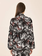 Carregar imagem no visualizador da galeria, Model Back: Uv Line Shirtdress Shirt Vitoria Coqueiros Upf50+
