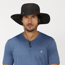 Carregar imagem no visualizador da galeria, Model Front: Uv Line Floppy Hat Safari Preto Upf50+
