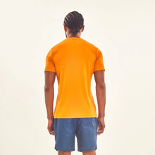 Carregar imagem no visualizador da galeria, Model Back: Uv Line T-Shirt For Men T-Shirt Sport Fit Orange Upf50+
