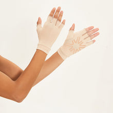 Carregar imagem no visualizador da galeria, Image 04: Uv Line Glove Short Gloves Uni Chocolate Upf50+
