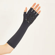 Carregar imagem no visualizador da galeria, Image 04: Uv Line Glove Long Gloves Uni Black Upf50+
