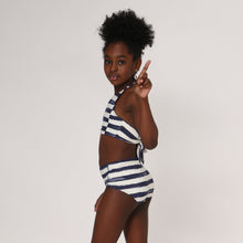 Carregar imagem no visualizador da galeria, Model Back: Uv Line Girl's Two-Piece Bikini Set Listras Upf50+
