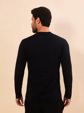 Carregar imagem no visualizador da galeria, Model Back: Uv Line Rash Guard Longsleeve Skin Infratherm Masc Preto Upf50+
