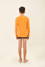 Carregar imagem no visualizador da galeria, Model Back: Uv Line Rash Guard Longsleeve Uvpro Kids Orange Upf50+
