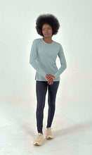 Carregar imagem no visualizador da galeria, Product Front: Uv Line Rash Guard Longsleeve Fem New Fit Verde Agua Upf50+
