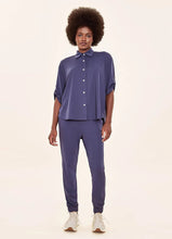 Carregar imagem no visualizador da galeria, Model Front: Uv Line Shirtdress Shirt Copa Navy Blue Upf50+
