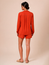 Carregar imagem no visualizador da galeria, Model Back: Uv Line Shirtdress Shirt Bella Pitanga Upf50+
