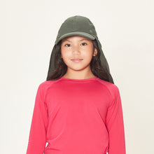 Carregar imagem no visualizador da galeria, Model Front: Uv Line Caps Legionario Teens Verde Militar Upf50+
