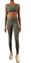 Carregar imagem no visualizador da galeria, Product Front: Uv Line Fitness Bottom Legging Fit Aspen Green Cactus Upf50+
