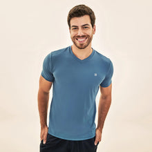 Carregar imagem no visualizador da galeria, Model Front: Uv Line T-Shirt For Men T-Shirt Sport Fit Aco
