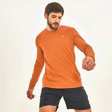 Carregar imagem no visualizador da galeria, Image 04: Uv Line T-Shirt For Men Longsleeve Sport Fit Caramelo
