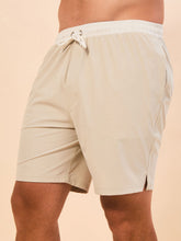 Carregar imagem no visualizador da galeria, Image 04: Uv Line Short For Men / Bermuda Shorts Acqua Boxer Areia Upf50+
