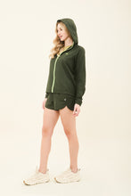 Carregar imagem no visualizador da galeria, Bag-Foldable Windbreaker Jacket Verde Militar
