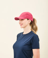 Carregar imagem no visualizador da galeria, Beach Tennis Cap Fuchsia UPF50+
