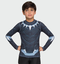 Carregar imagem no visualizador da galeria, Model Front: Uv Line Rash Guard Acqua Pantera Negra V20 Ml Inf Estampa
