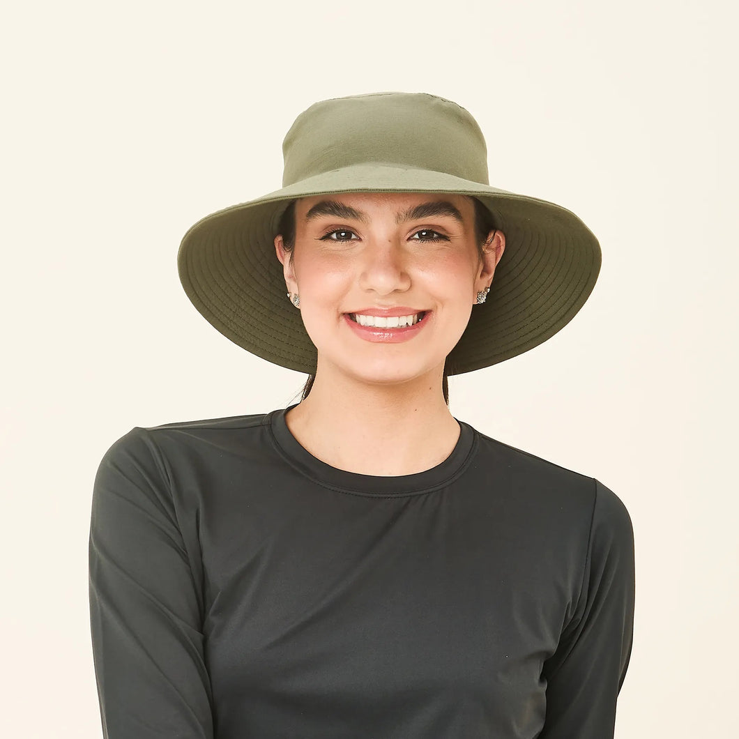 Model Front: Uv Line Bucket Hat California Azul Verde Militar Upf50+