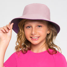 Carregar imagem no visualizador da galeria, Model Front: Uv Line Floppy Hat Chapeu California Inf Rosa Bebe Framboesa Upf50+
