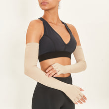 Carregar imagem no visualizador da galeria, Image 02: Uv Line Glove Extra Long Glove Chocolate Upf50+
