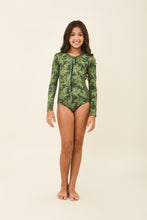 Carregar imagem no visualizador da galeria, Model Front: Uv Line Girl&#39;s One-Piece Girl Macae Folhagem Verde Upf50+
