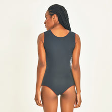 Carregar imagem no visualizador da galeria, Image 06: Uv Line One-Piece Mirela Ferrugem Upf50+
