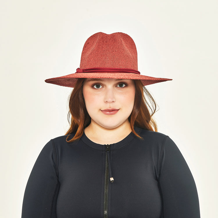 Model Front: Uv Line Floppy Hat Saint Germain Ferrugem Upf50+