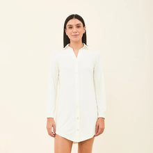 Carregar imagem no visualizador da galeria, Model Front: Uv Line Shirtdress Shirtdress Copenhagen Offwhite Upf50+
