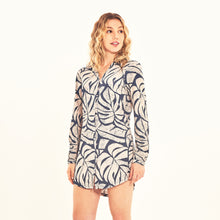 Carregar imagem no visualizador da galeria, Image 02: Uv Line Shirtdress Shirtdress Costela Aco Off White Upf50+
