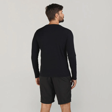 Carregar imagem no visualizador da galeria, Model Back: Uv Line Fitness Top Sport Fit Ml Preto Msc
