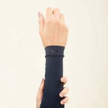 Carregar imagem no visualizador da galeria, Image 05: Uv Line Glove Sun-Protection Sleeve Navy Upf50+
