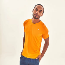 Carregar imagem no visualizador da galeria, Image 03: Uv Line T-Shirt For Men T-Shirt Sport Fit Orange Upf50+
