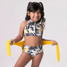 Carregar imagem no visualizador da galeria, Model Front: Uv Line Girl&#39;s Two-Piece Trikini Brasil Upf50+
