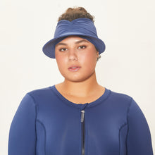 Carregar imagem no visualizador da galeria, Model Front: Uv Line Visor Visor Granada Eva Marinho Fosco Upf50+
